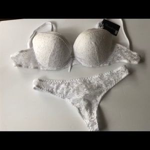 white bra and panty set